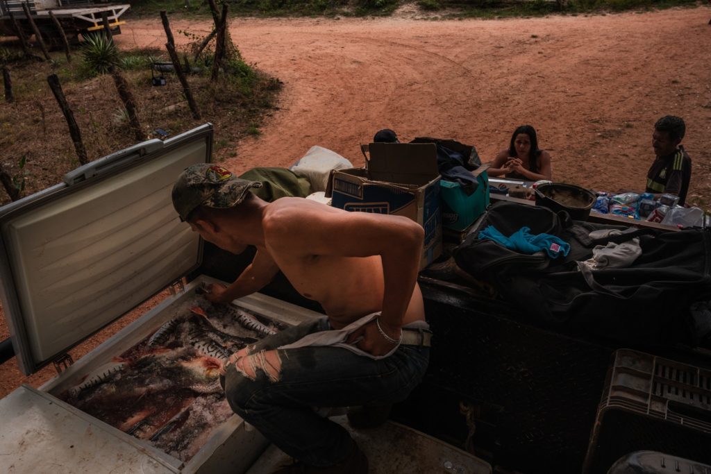 Rural Venezuela Crumbles as President Shores Up the Capital and His Power - Anatoly Kurmanaev