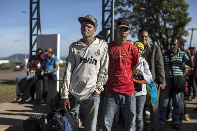 El problema de Venezuela no es el socialismo - Moisés Naím y Francisco Toro