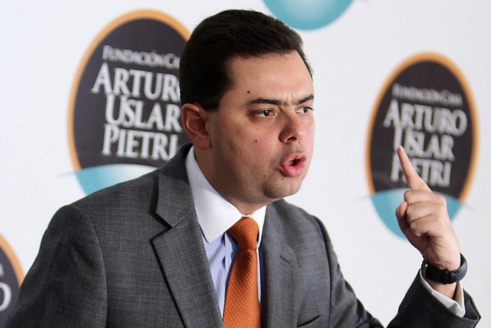 Antonio Ecarri Angola