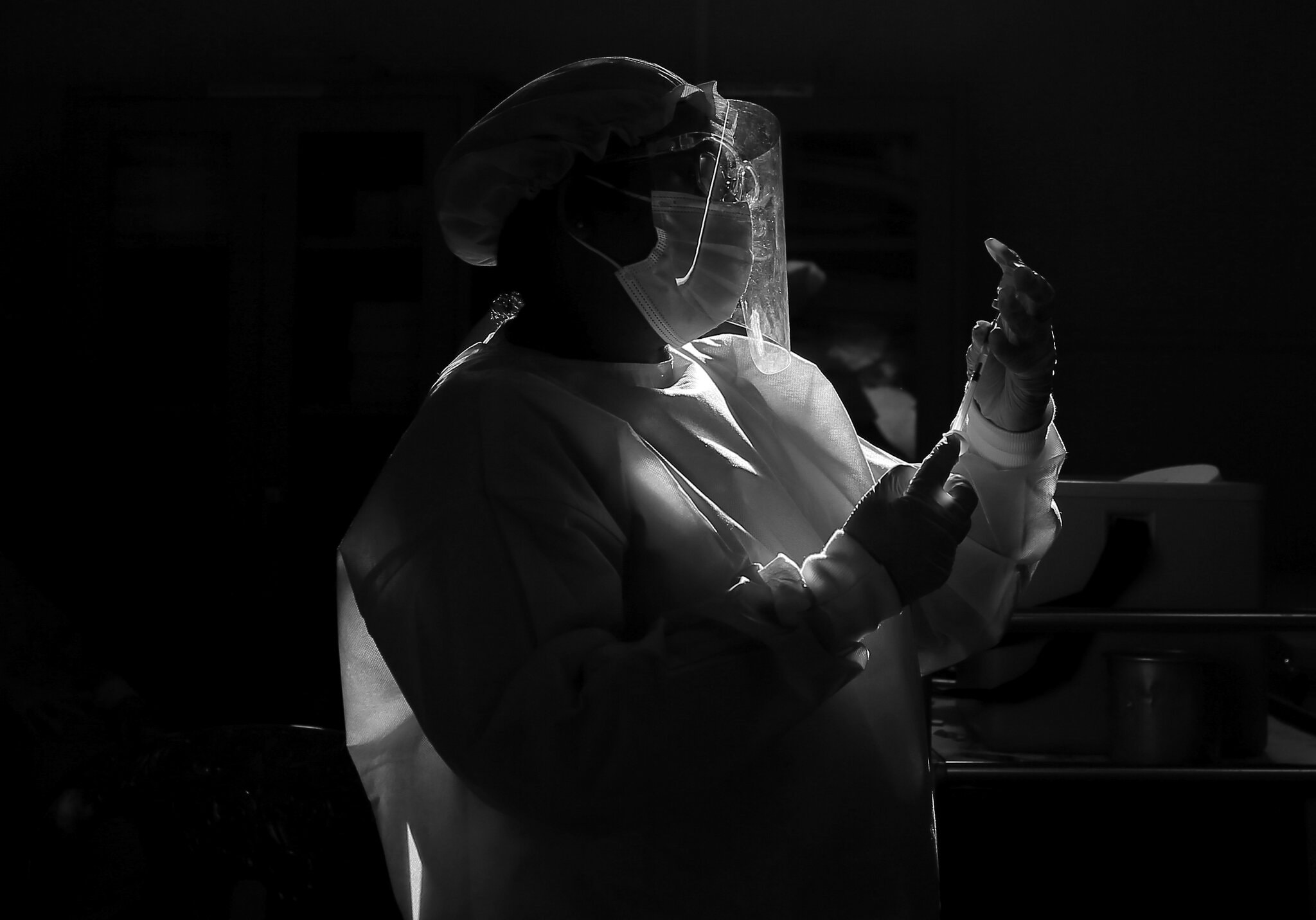 Una vacuna al final del túnel - Alberto Barrera Tyszka