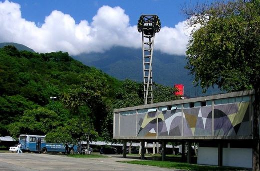 La barbarie y el patrimonio de la humanidad - Fernando Rodríguez